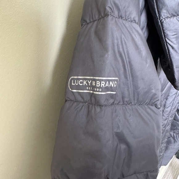 Lucky Brand Lightweight Packable Puffer Jacket In Medium - Picture 4 of 5